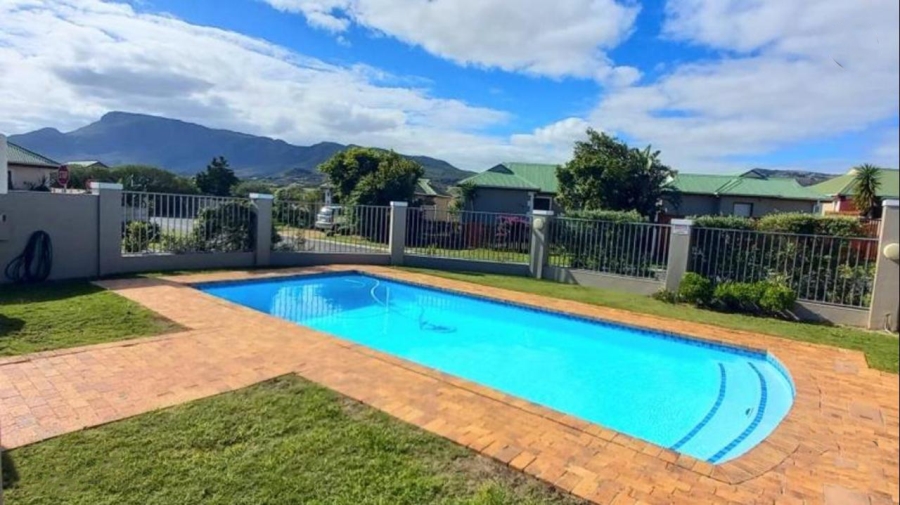 3 Bedroom Property for Sale in Milkwood Park Western Cape